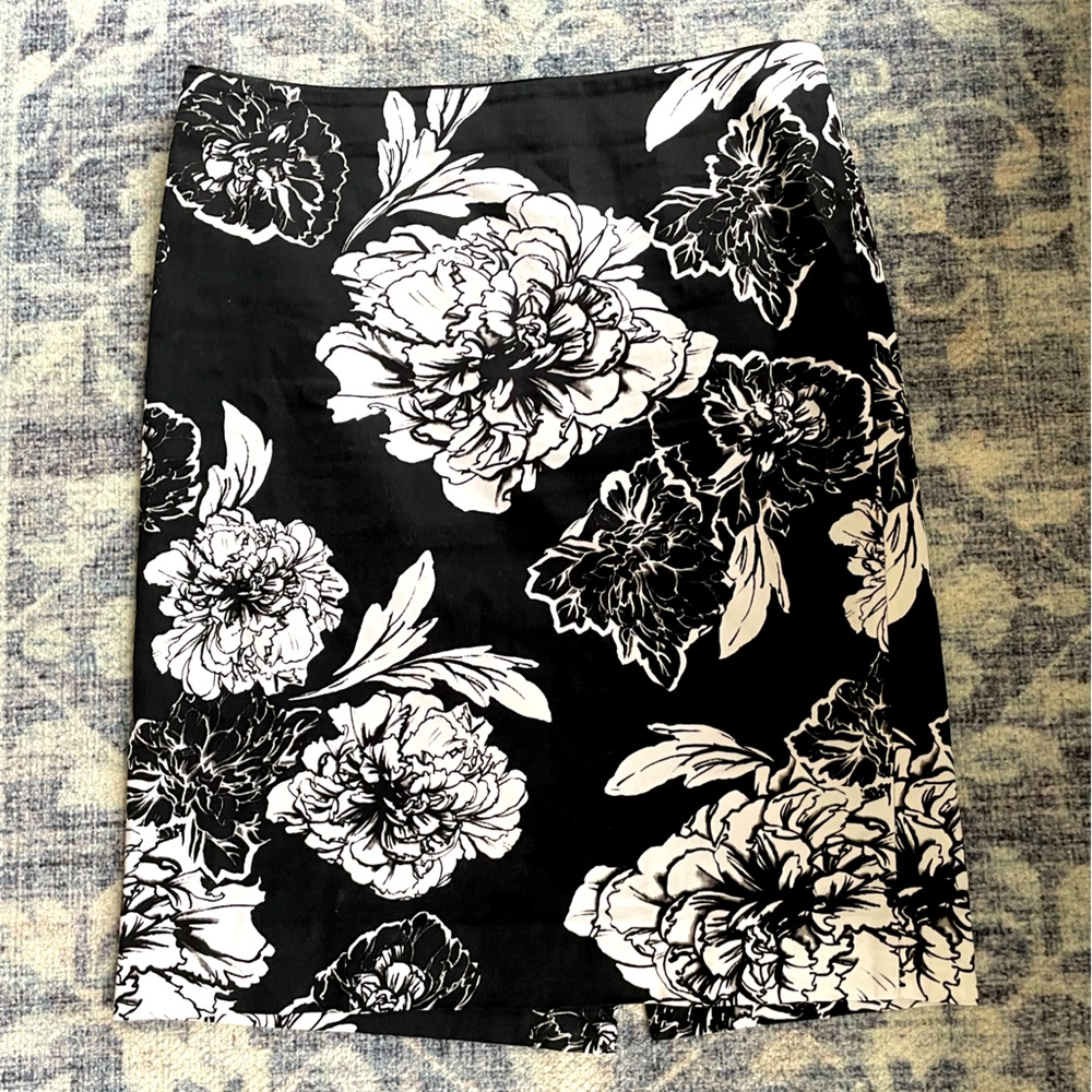 WHBM floral skirt